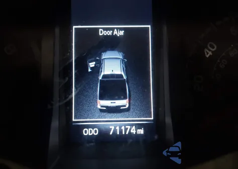 2022 Toyota Tacoma Sr V6 из США, поврежденный, VIN 3TMCZ5AN2NM477639